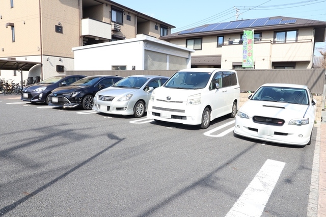 駐車場　駐車場