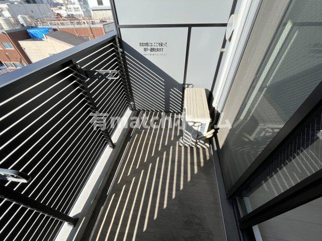 バルコニー　(参考)同マンション反転間取り他部屋の写真