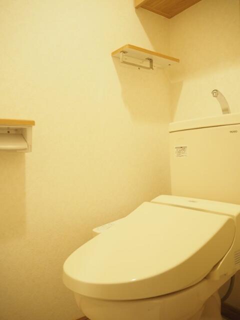 トイレ　ゆったりとした空間のトイレです