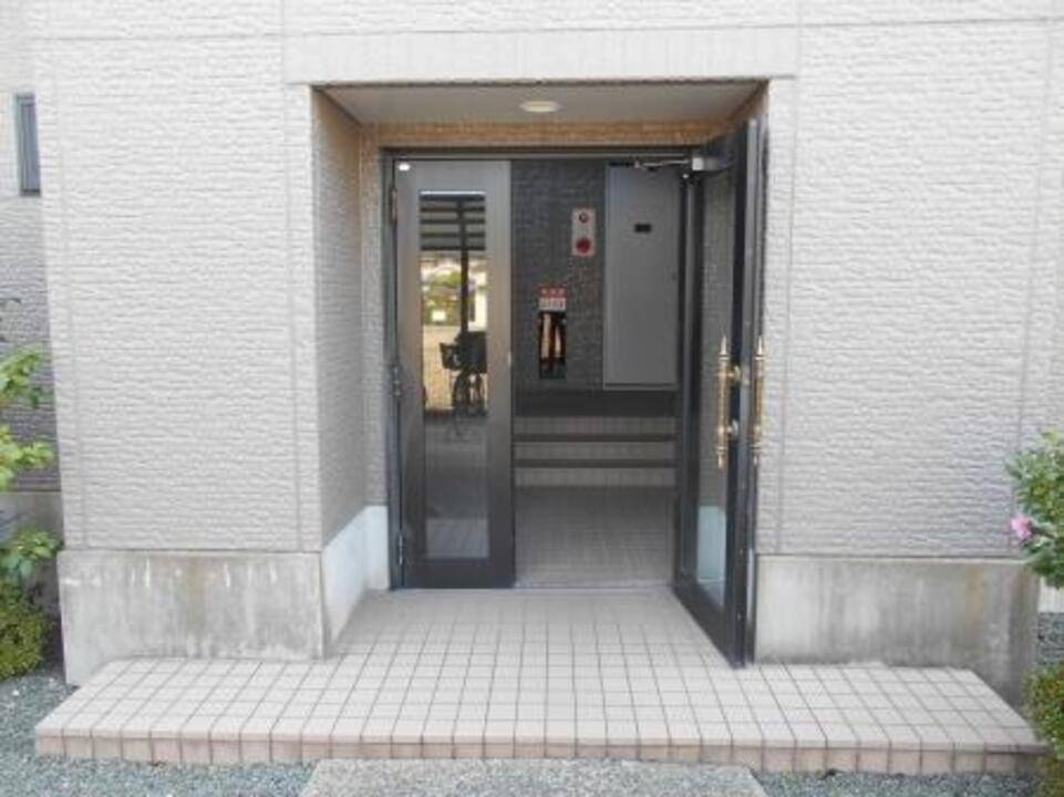 エントランス　エントランス