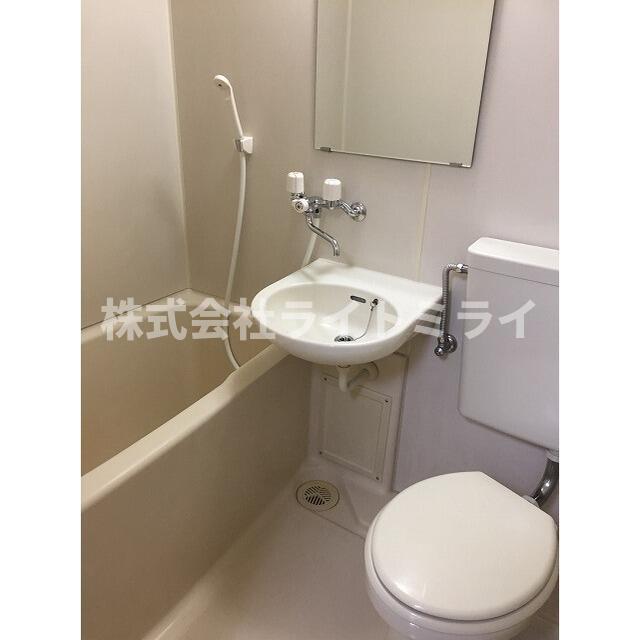 バス・シャワールーム　?