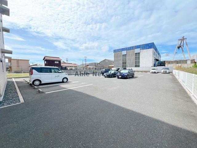 駐車場　駐車場