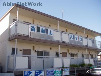 建物外観　駐車場