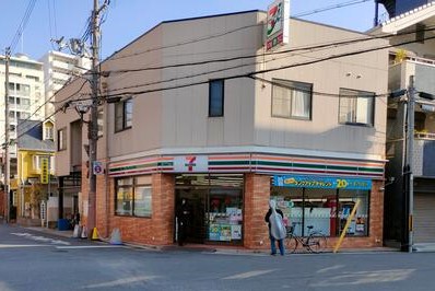 コンビニ　セブン-イレブン 尼崎立花駅前店（コンビニ）まで180m