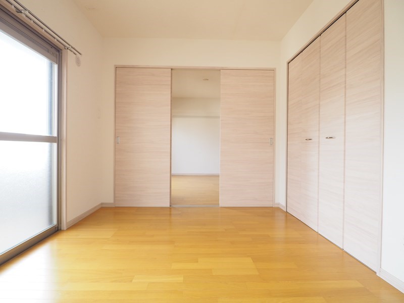 その他部屋・スペース　開口部の明るいお部屋です