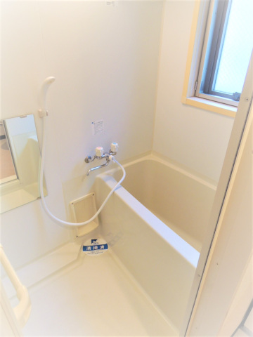バス・シャワールーム　※別部屋参考写真