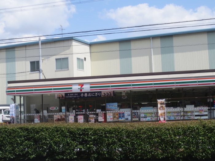 コンビニ　セブンイレブン北本町３丁目店（コンビニ）まで482m