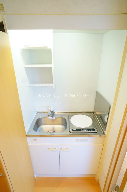 キッチン　※同タイプ別部屋写真