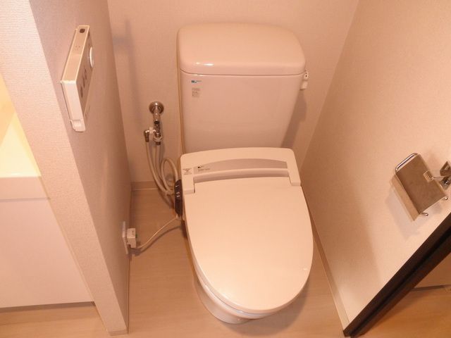 トイレ　写真は同タイプ住居です。