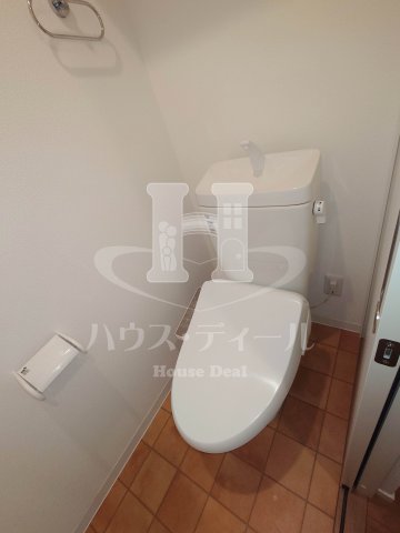 トイレ　清潔感のあるトイレです