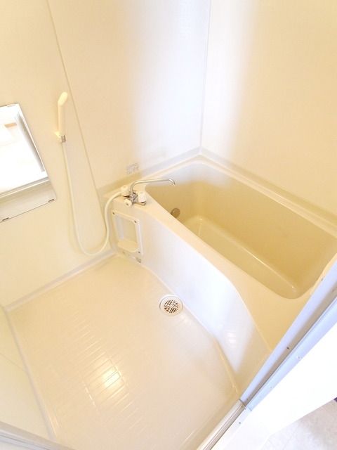 バス・シャワールーム　追い焚き付き