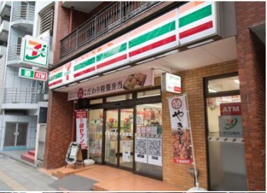 コンビニ　セブンイレブン 台東駒形1丁目店（コンビニ）まで127m