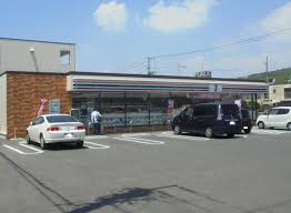コンビニ　セブンイレブン岡山白石店（コンビニ）まで738m