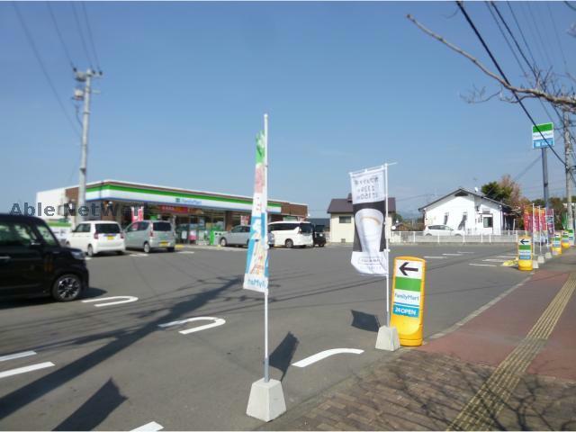 コンビニ　ファミリーマート国立長崎医療センター前店（コンビニ）まで1079m
