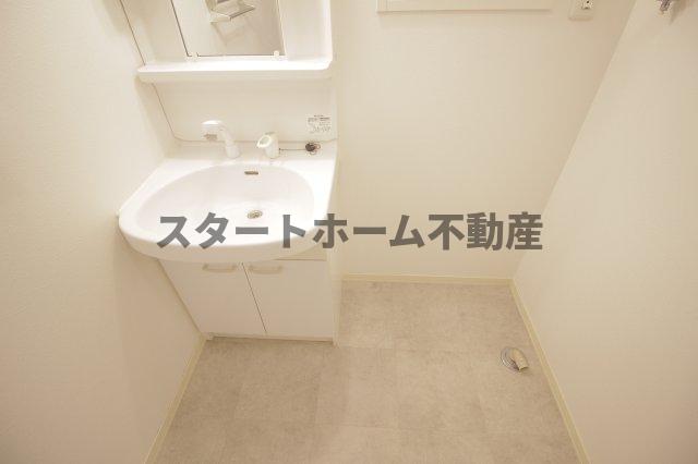 洗面設備　脱衣スペースもあります