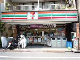 コンビニ　セブンイレブン 千駄ケ谷店（コンビニ）まで34m