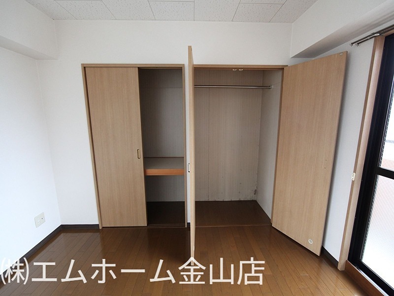 収納　洋室8帖　クローゼット付（収納充実してます）