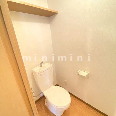 トイレ　※写真は別号室のものですので現状優先とさせていただきます