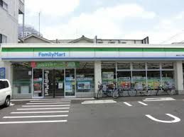 コンビニ　ファミリーマート 本駒込二丁目店（コンビニ）まで180m