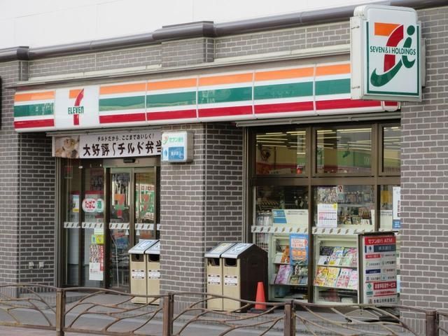 コンビニ　セブンイレブン藤沢駅北口店（コンビニ）まで385m