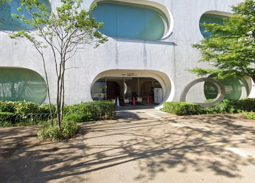 図書館　武蔵野市立ひと・まち・情報創造館武蔵野プレイス（図書館）まで448m