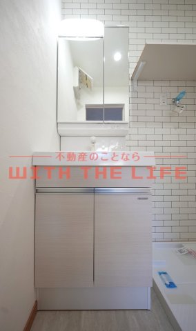 洗面設備　同施工会社の類似物件の写真です。 ※同シリーズ別物件の写真