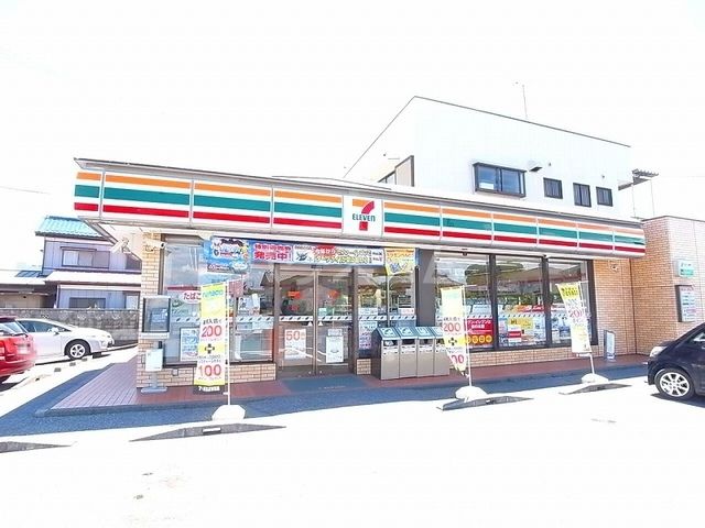 コンビニ　セブンイレブン　大泉町吉田店（コンビニ）まで1372m
