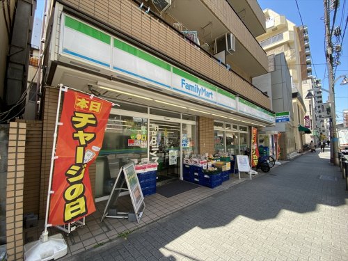 コンビニ　ファミリーマート 板橋一丁目店（コンビニ）まで168m