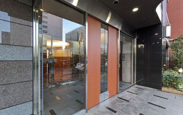 エントランス　建物の内部です