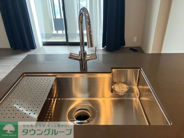 キッチン　※写真は同タイプ住戸です。