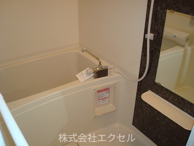 バス・シャワールーム　嬉しい追い焚き機能付です。