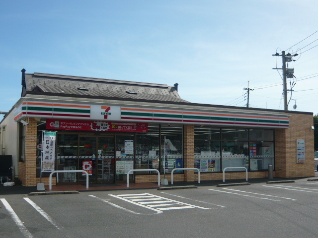 コンビニ　セブンイレブン鹿屋青果市場前店（コンビニ）まで500m