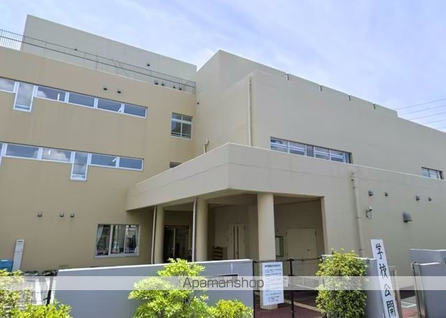 小学校　足立区立加平小学校（小学校）まで257m