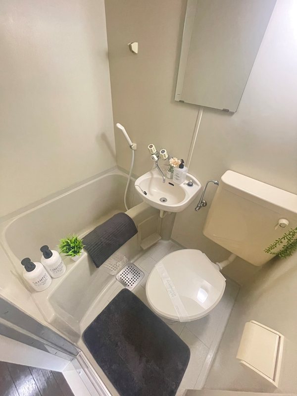 バス・シャワールーム　同タイプ別部屋のモデルルームです。