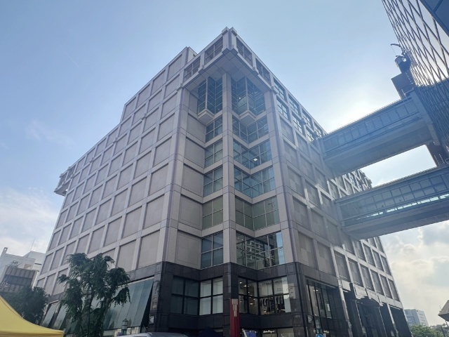 ショッピングセンター　小倉井筒屋新館（ショッピングセンター）まで427m