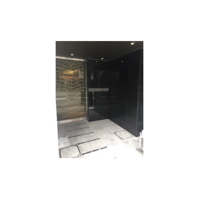 エントランス　建物の内部です
