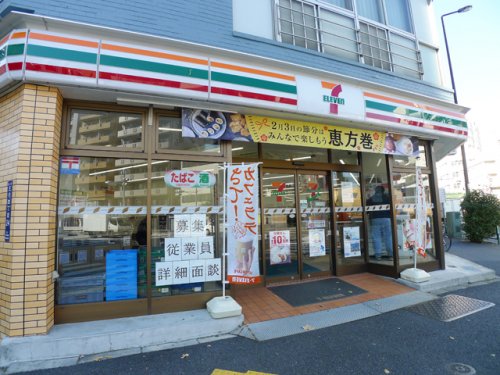 コンビニ　セブンイレブン 北区王子4丁目店（コンビニ）まで60m