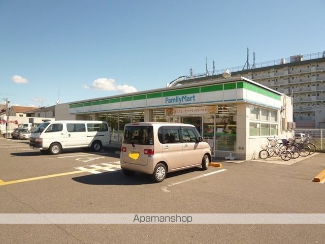コンビニ　ファミリーマート忠岡東一丁目店（コンビニ）まで1099m