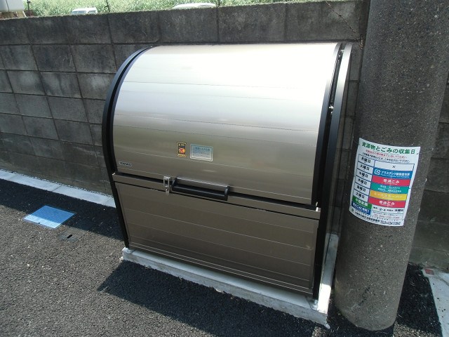 ＪＲ東海道本線 川崎駅 バス乗車時間：15分 最寄りバス停で下車 徒歩5分 3階建 築12年のその他写真