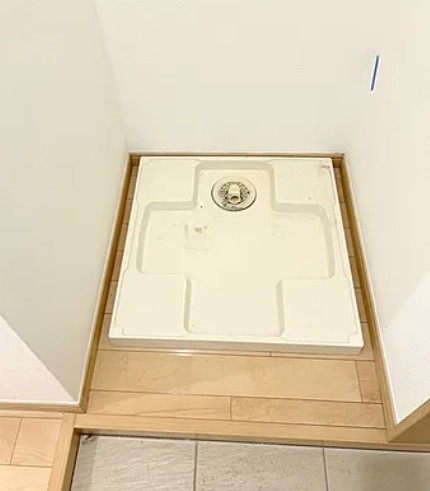 玄関　※別部屋参考写真