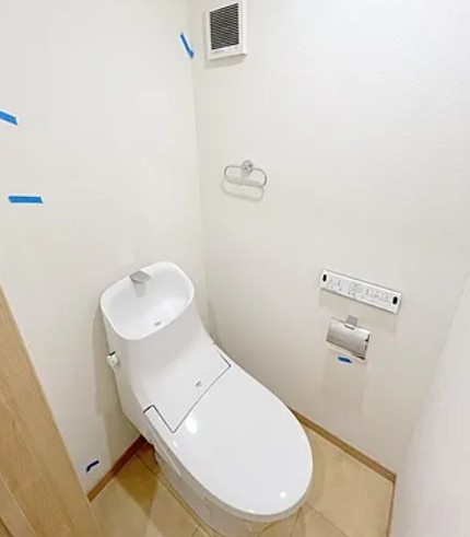 トイレ　※別部屋参考写真