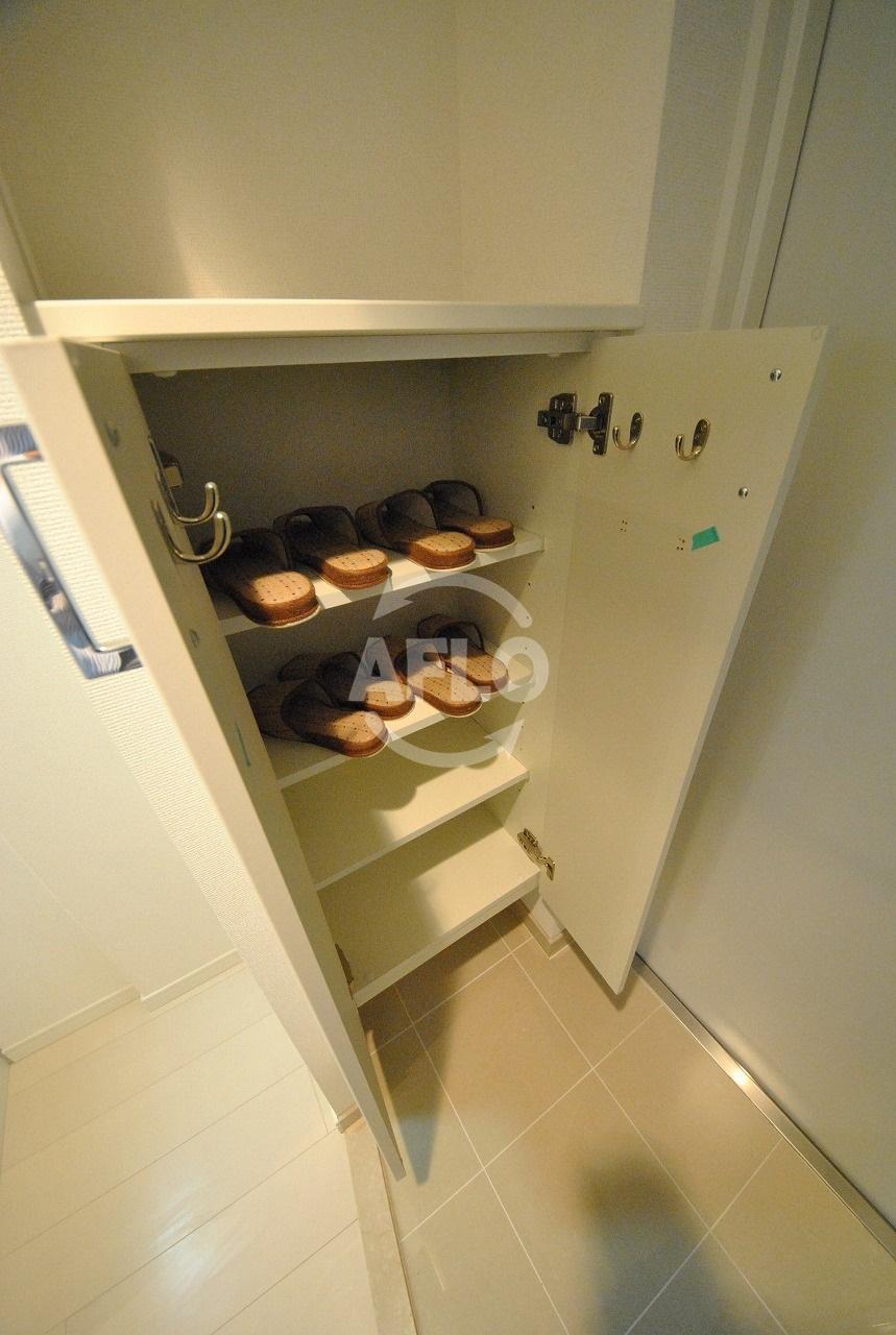 玄関　ステージグランデ堺筋本町　下駄箱