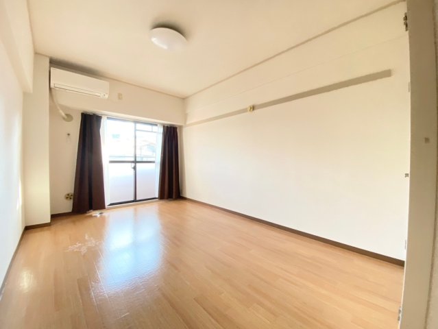 居室・リビング　※別部屋参考写真※