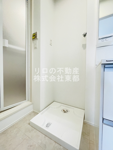 その他　水漏れの心配がない防水パン付きの洗濯機置き場です