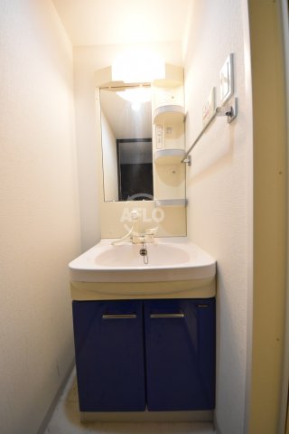 洗面設備　カスタリア新梅田　洗面所