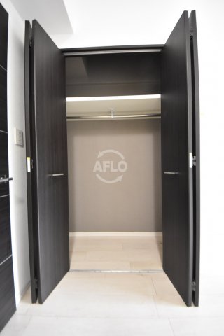 収納　カスタリア新梅田　収納