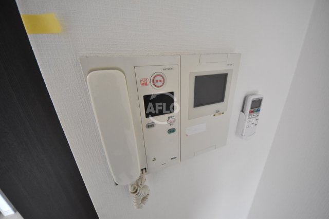 セキュリティ　カスタリア新梅田　オートロック