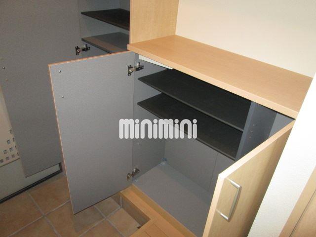 玄関　同物件同タイプのお部屋のイメージ写真です。