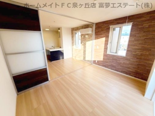 居室・リビング　※イメージ　同物件・反転タイプの写真