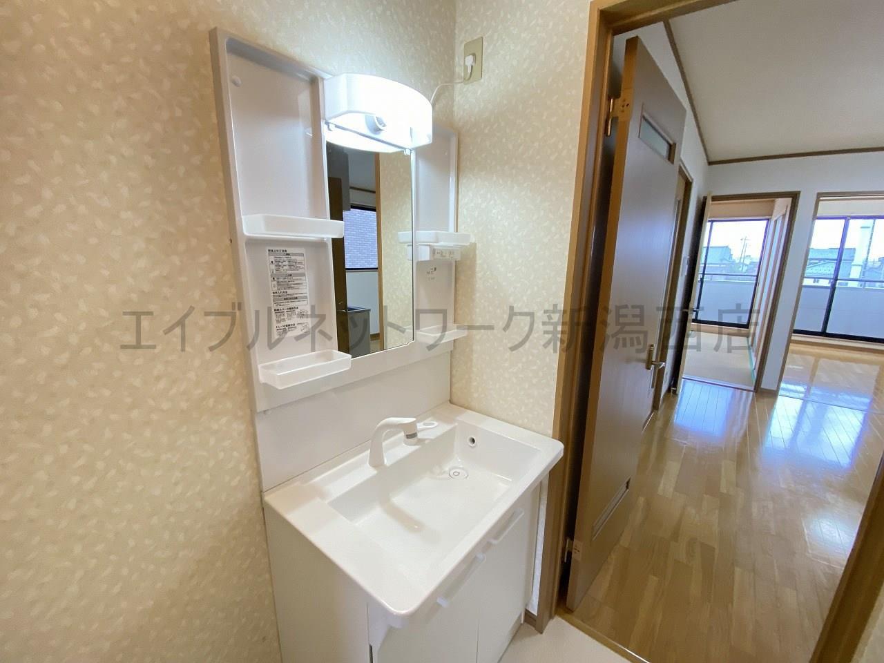 洗面設備　参考写真